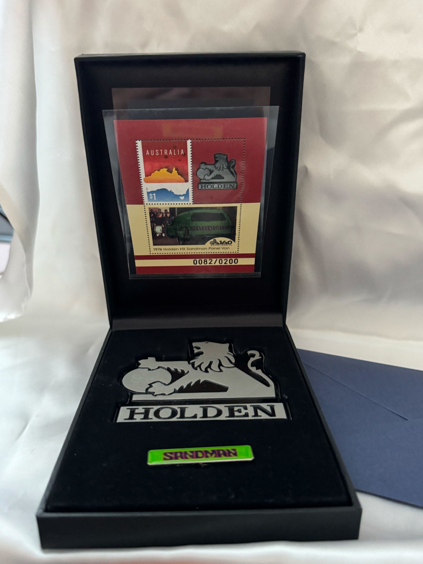 2016 Australia Post Impressions – Holden Sandman Badge Sheetlet & Pin Set