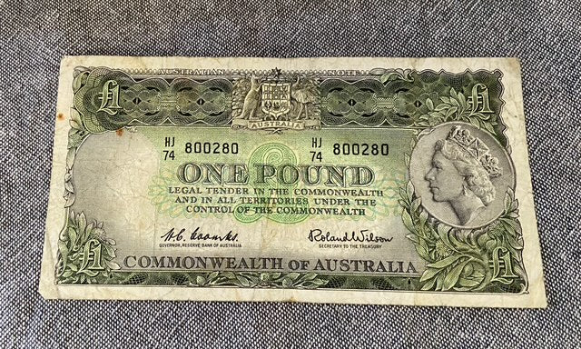 Commonwealth of Australian One Pound Banknote – 1953 Crowning a New Queen