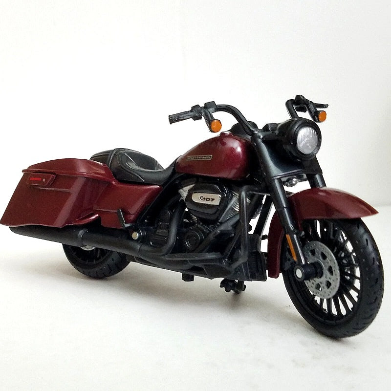 2017 Harley-Davidson Road King Special – Burgundy