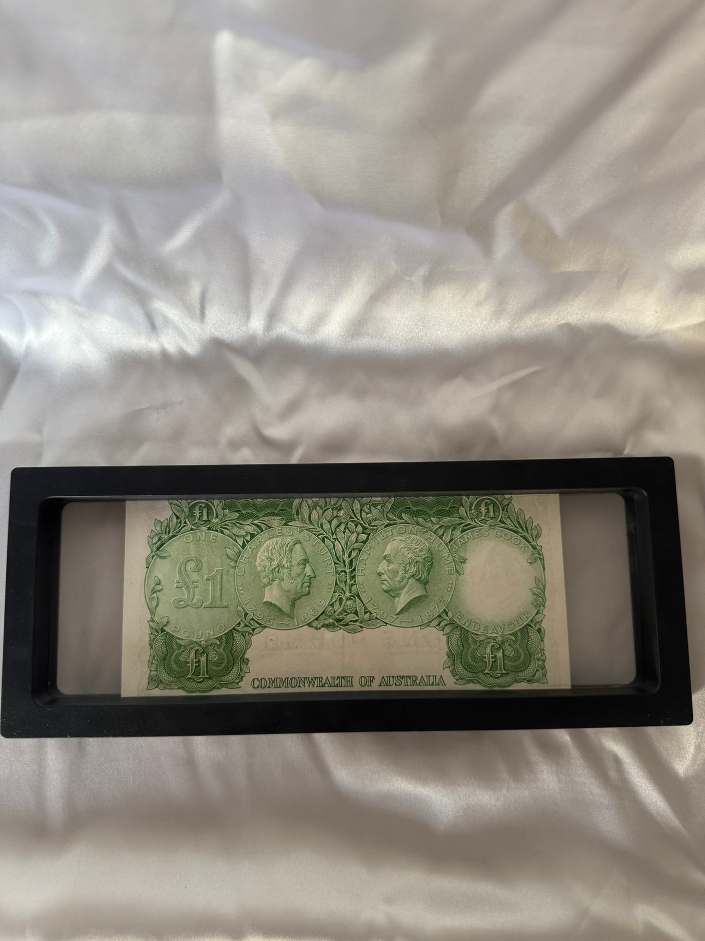 1953 Australian One Pound Banknote – Coombs & Wilson (R33) – About Uncirculated