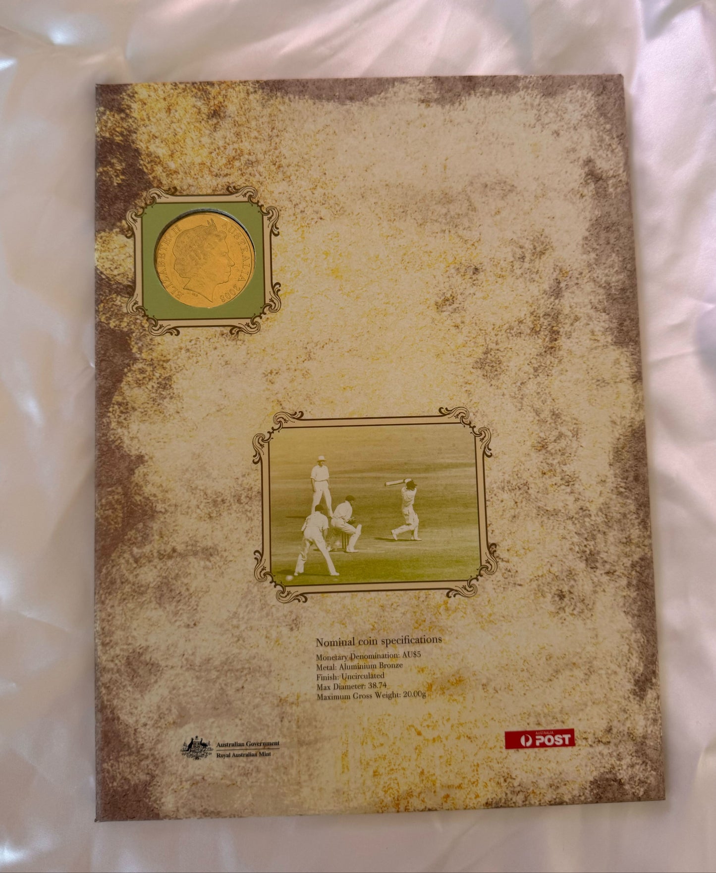 2008 $5 SIR DONALD DON BRADMAN STAMP & COIN FOLDER