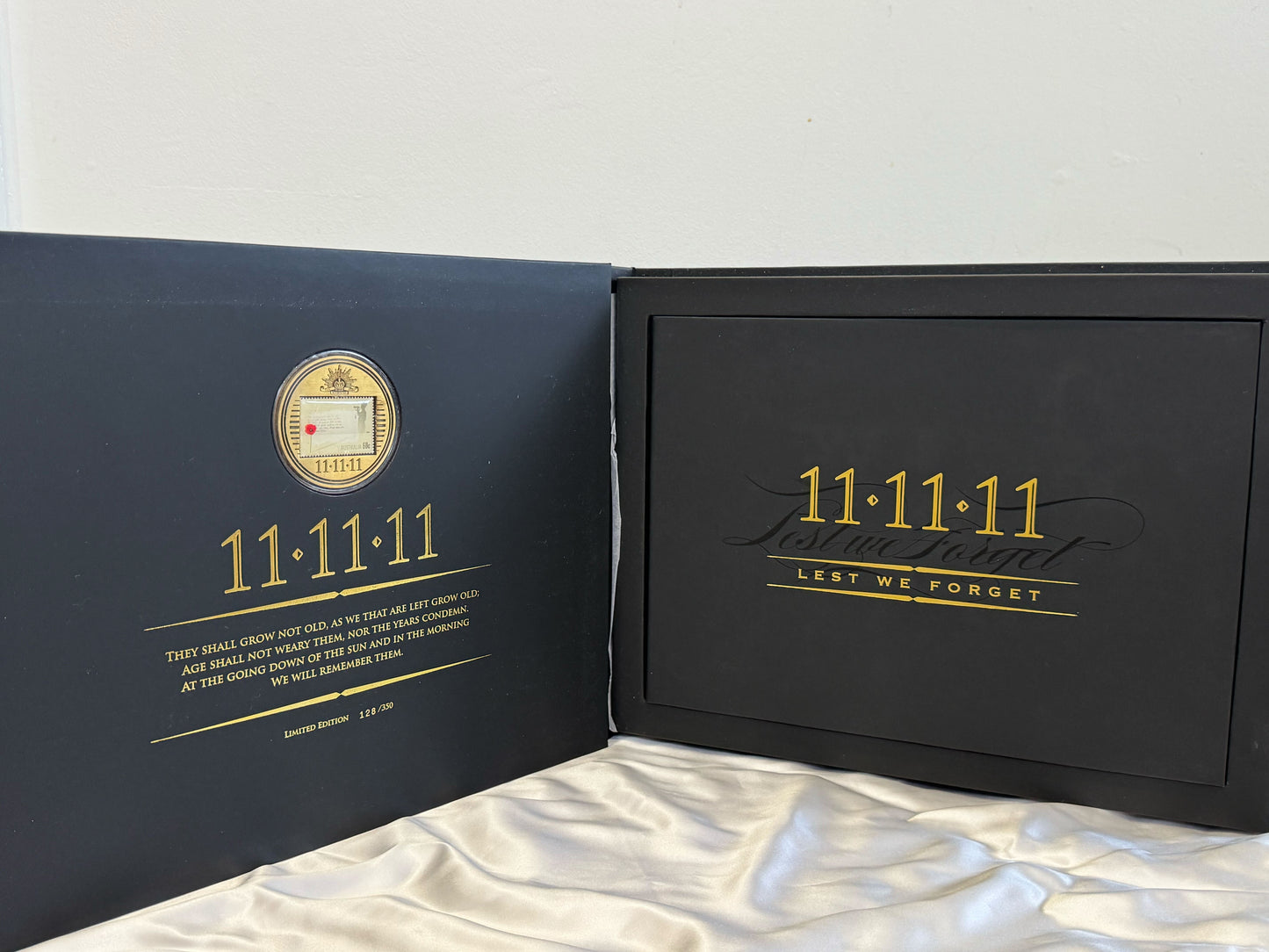 Australia Post 11.11.11 ANZAC Remembrance Day Presentation Folder – Limited Edition 128/350