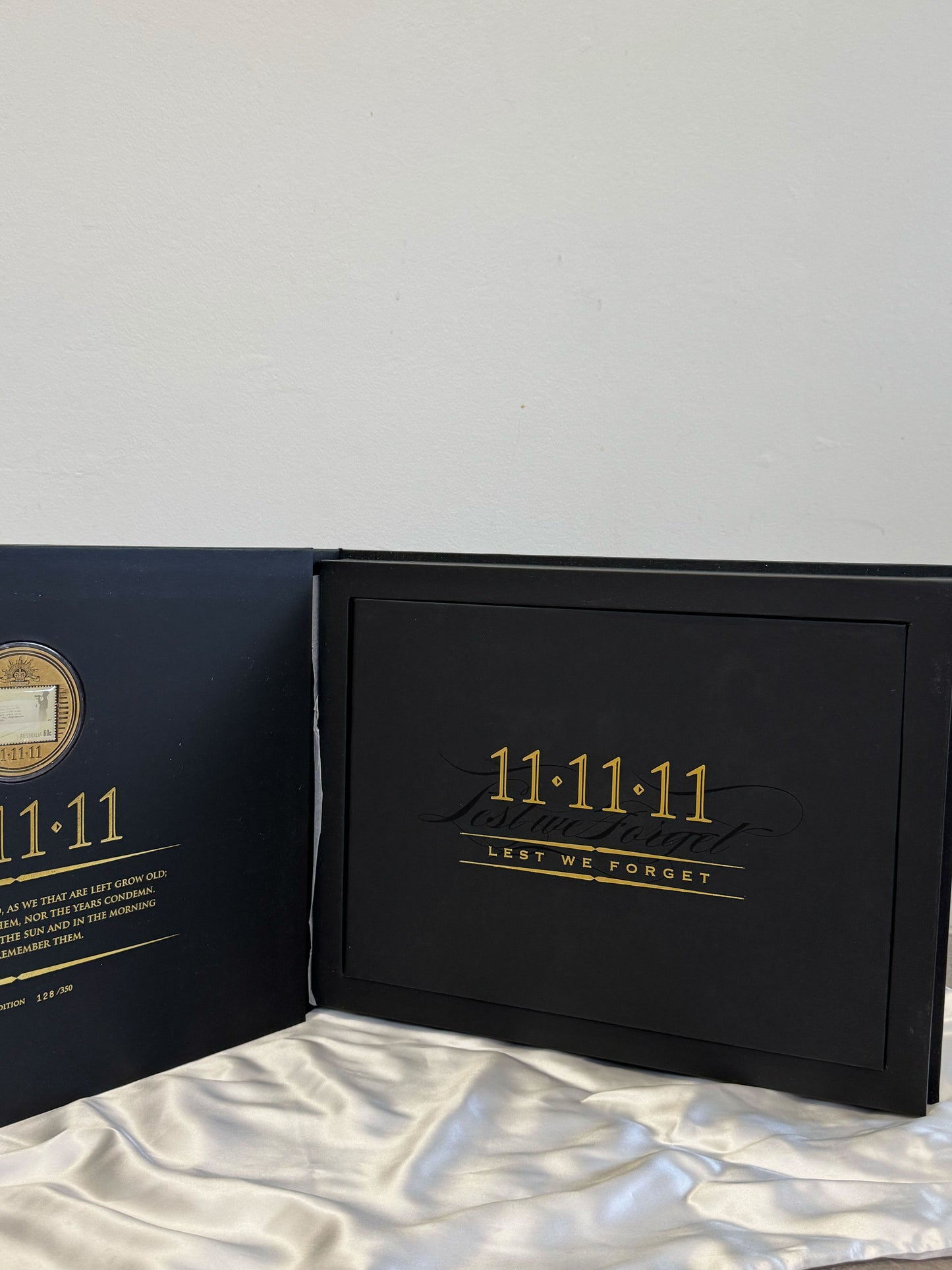 Australia Post 11.11.11 ANZAC Remembrance Day Presentation Folder – Limited Edition 128/350