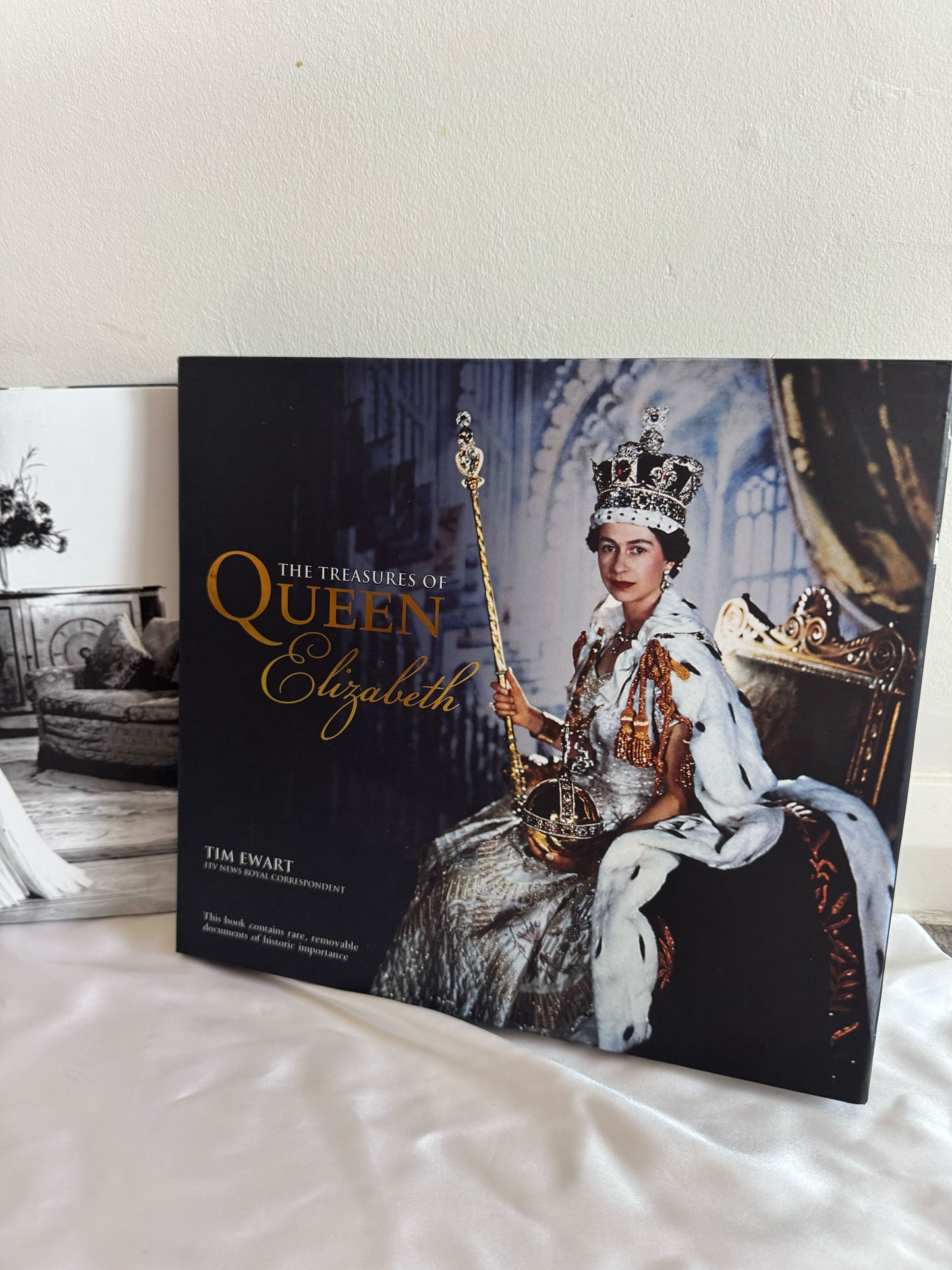 The Treasures of Queen Elizabeth – Tim Ewart Royal History Collectible Book