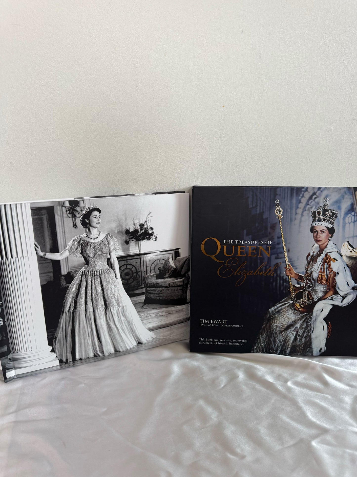 The Treasures of Queen Elizabeth – Tim Ewart Royal History Collectible Book