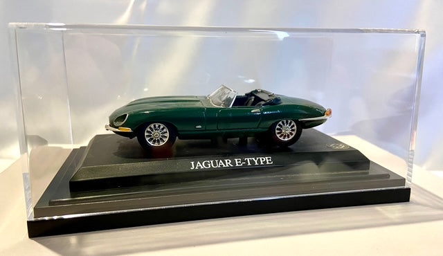 1961 E-Type Jaguar Roadster - Green 1:43 Scale Replica Car
